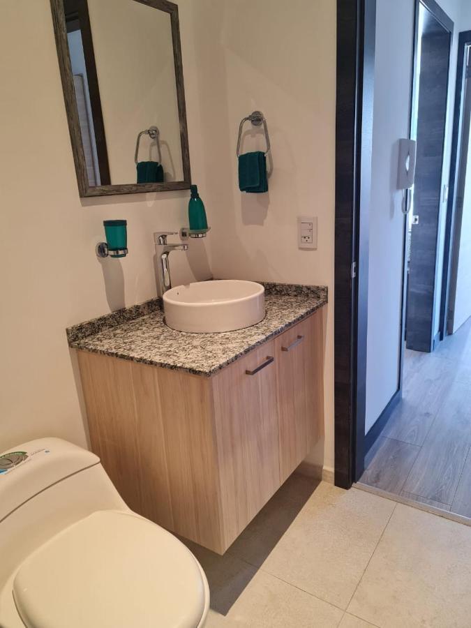 Hermoso Departamento, Centrico Y Tranquilo Quito Exterior foto