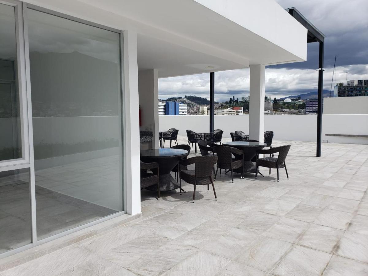 Hermoso Departamento, Centrico Y Tranquilo Quito Exterior foto